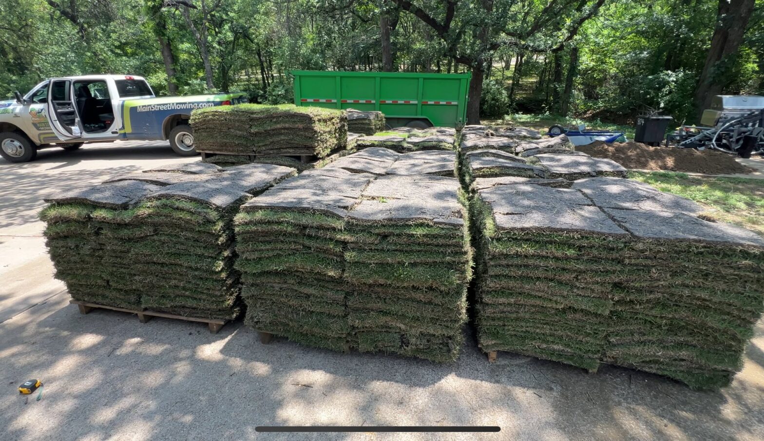 How Sod Farms Win Loyal Buyers cover
